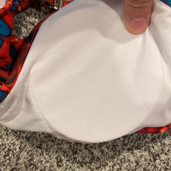 NWT dressfo size 6 two piece bikini 💕 beautiful vibrant, red and blue flowers - Picture 16 of 17